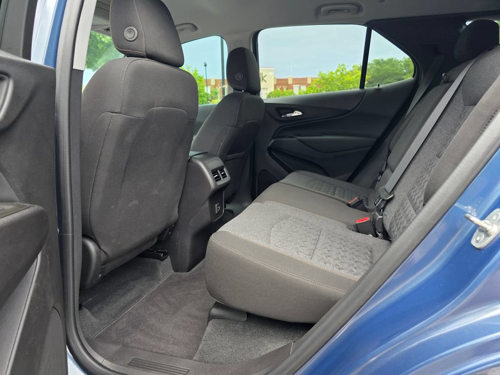 Used 2024 Chevrolet Equinox LT FWD image 30