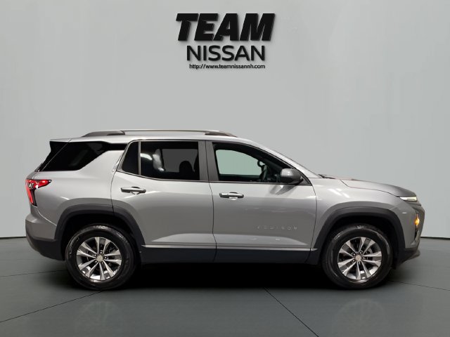 Used 2025 Chevrolet Equinox LT w/ Convenience Package II AWD/4WD image 8