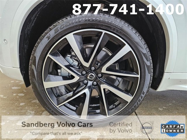 Certified 2024 Volvo XC90 B6 Ultimate w/ Protection Package Premier image 9