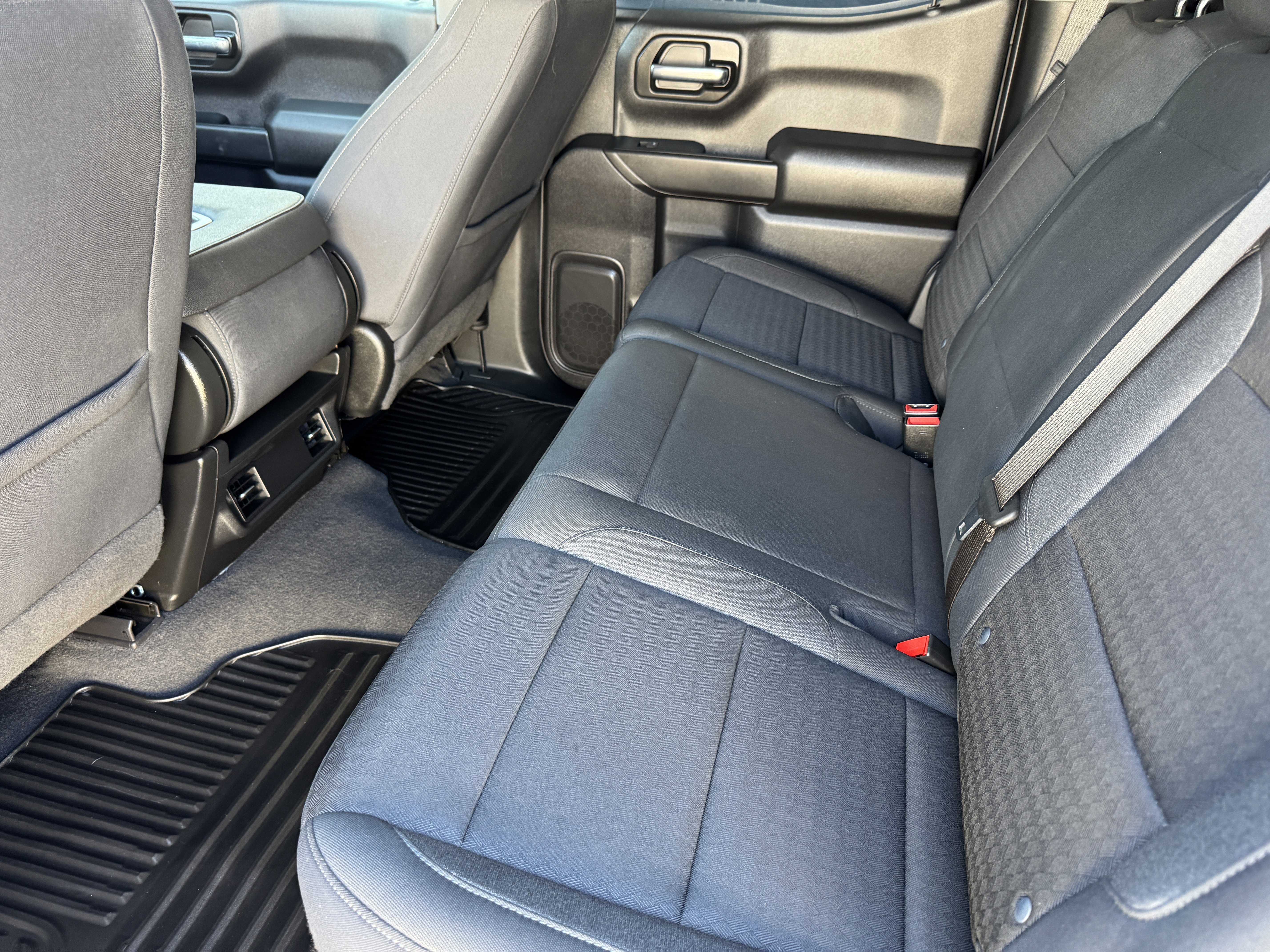 Used 2023 Chevrolet Silverado 1500 Custom image 15