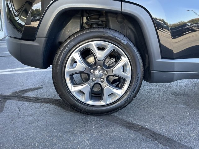 Used 2018 Jeep Compass Limited image 33