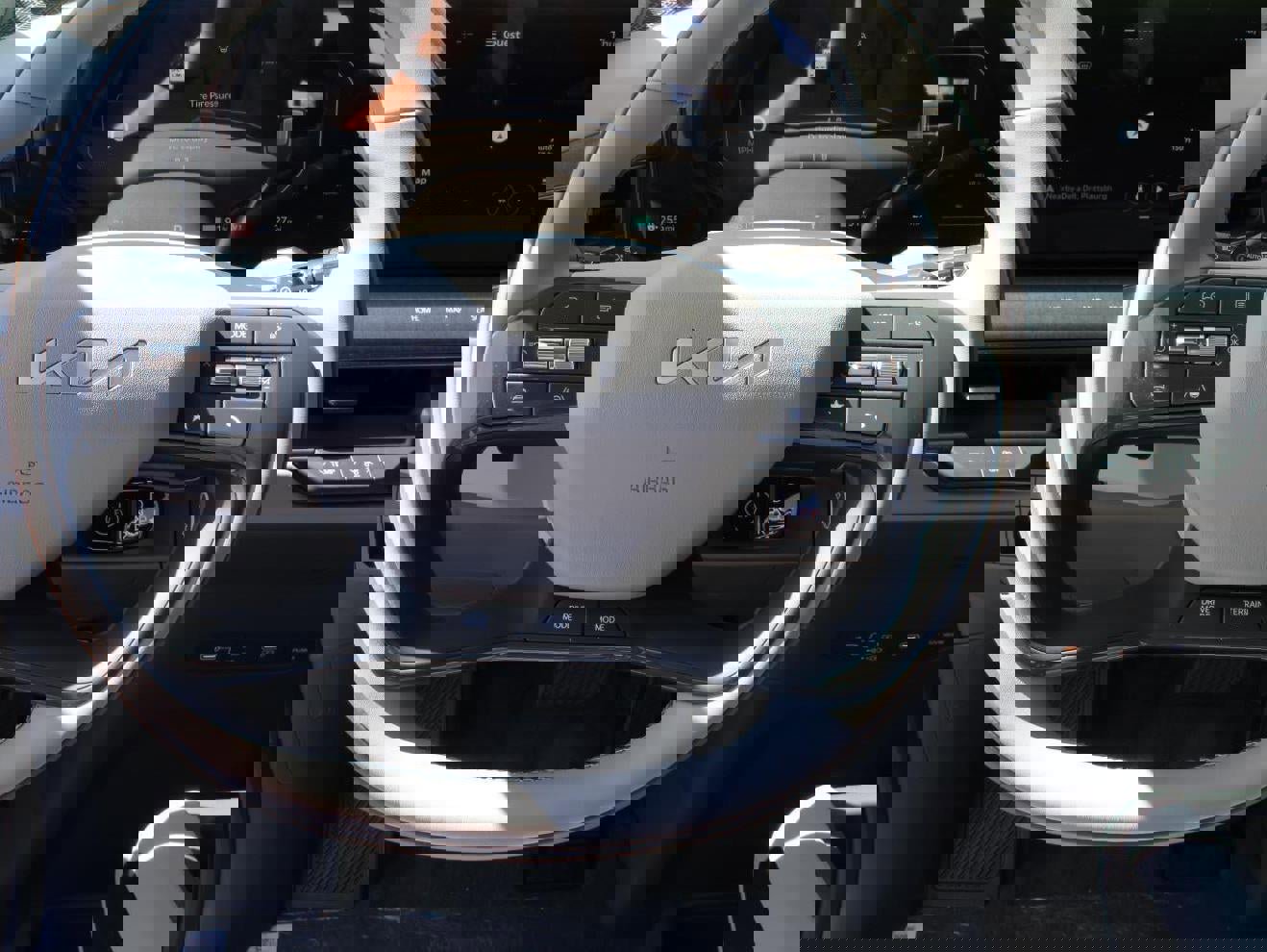 New 2026 Kia EV9 Wind image 11