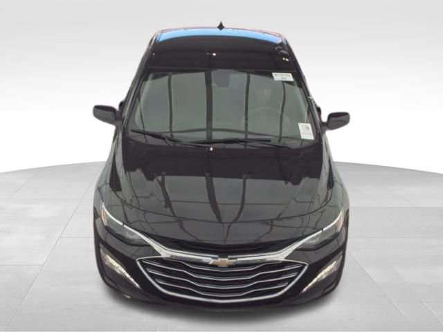 Used 2025 Chevrolet Malibu LT FWD image 2