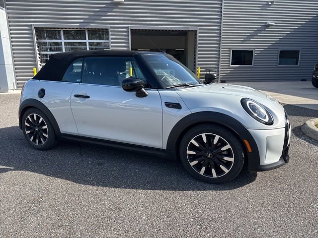 Used 2023 MINI Cooper S image 3