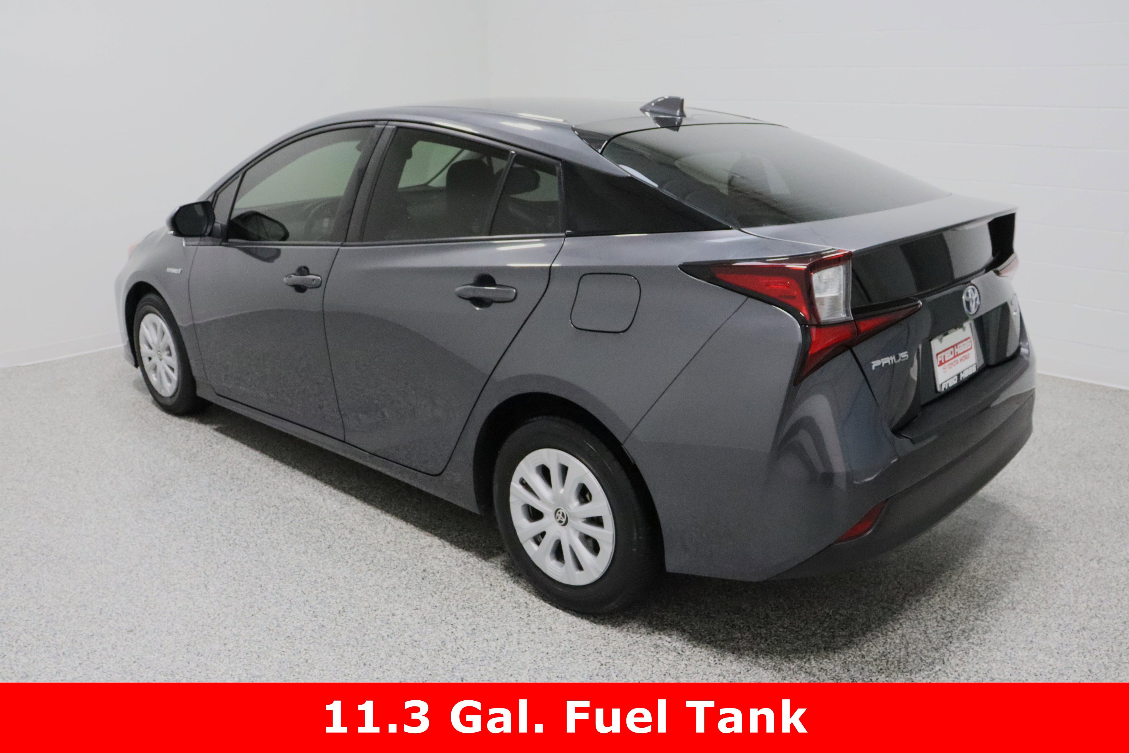 Used 2020 Toyota Prius L Eco image 9