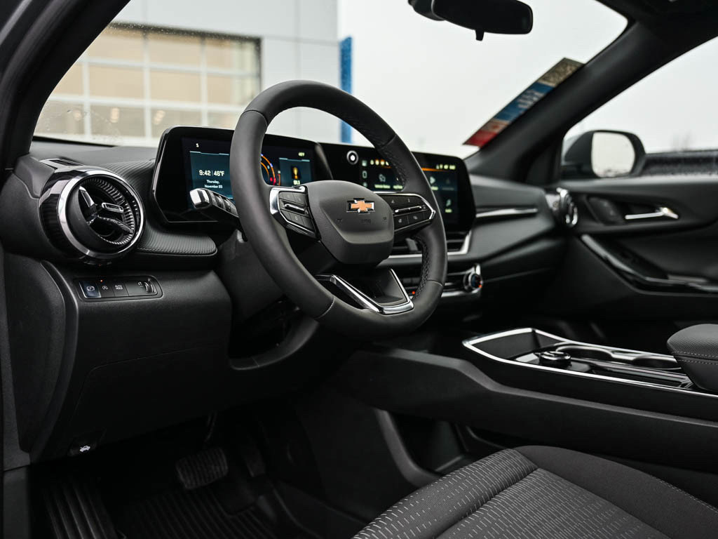 New 2026 Chevrolet Equinox LT w/ LPO, Floor Liner Package image 17