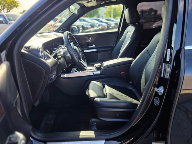 Used 2021 Mercedes-Benz GLB 250 4MATIC w/ Premium Package image 15