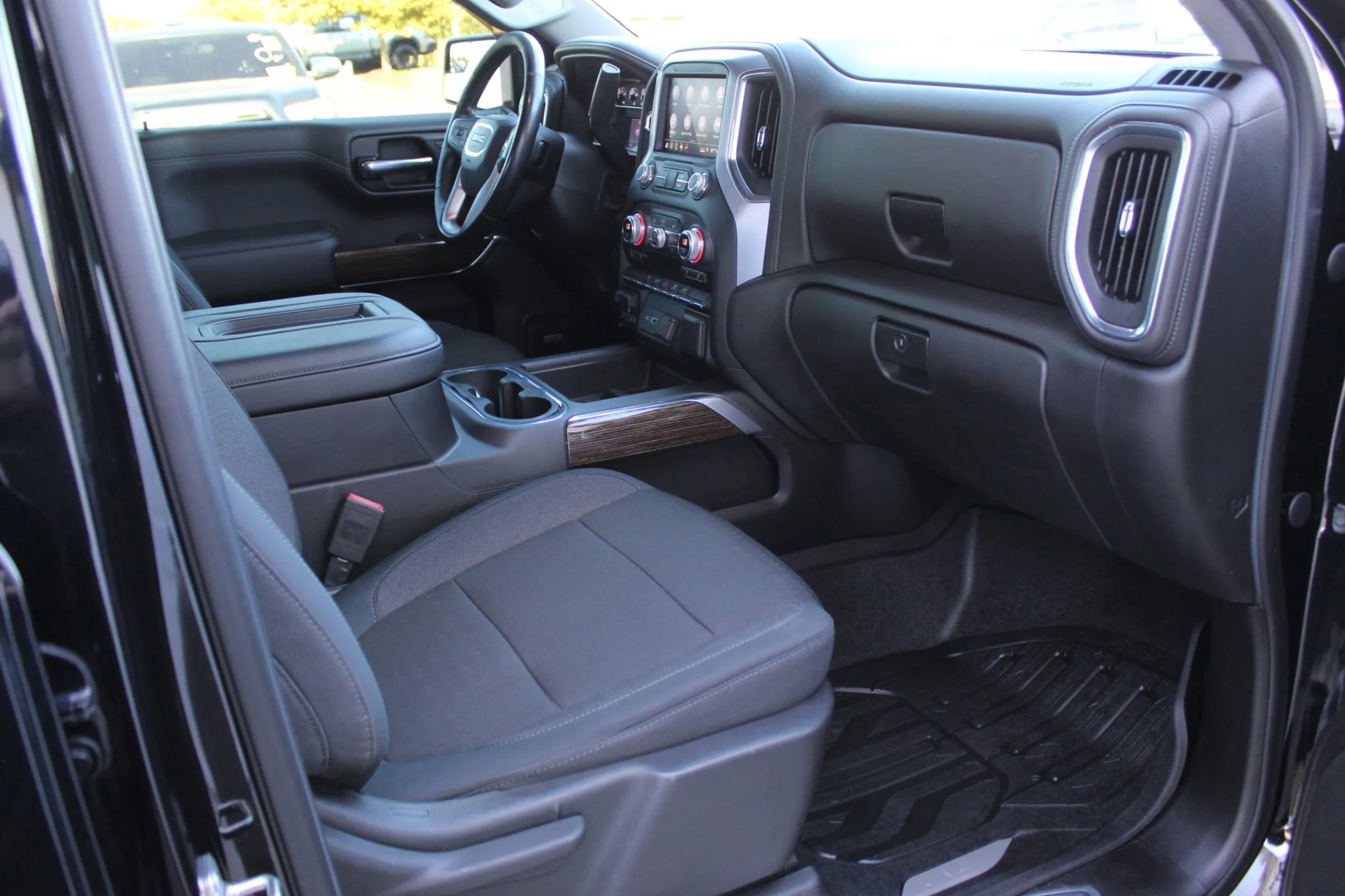 Used 2019 GMC Sierra 1500 Elevation w/ Elevation Value Package image 27