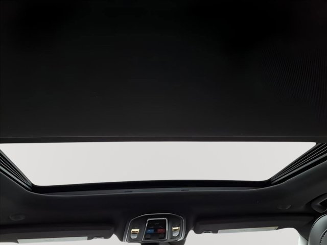 New 2025 Jeep Grand Cherokee 4WD image 14