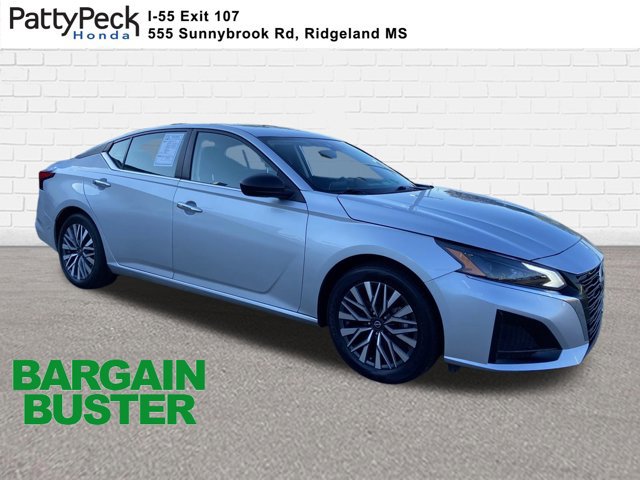Used 2024 Nissan Altima 2.5 SV