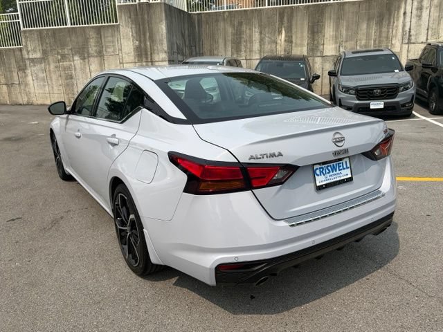 Used 2023 Nissan Altima 2.5 SR FWD image 5