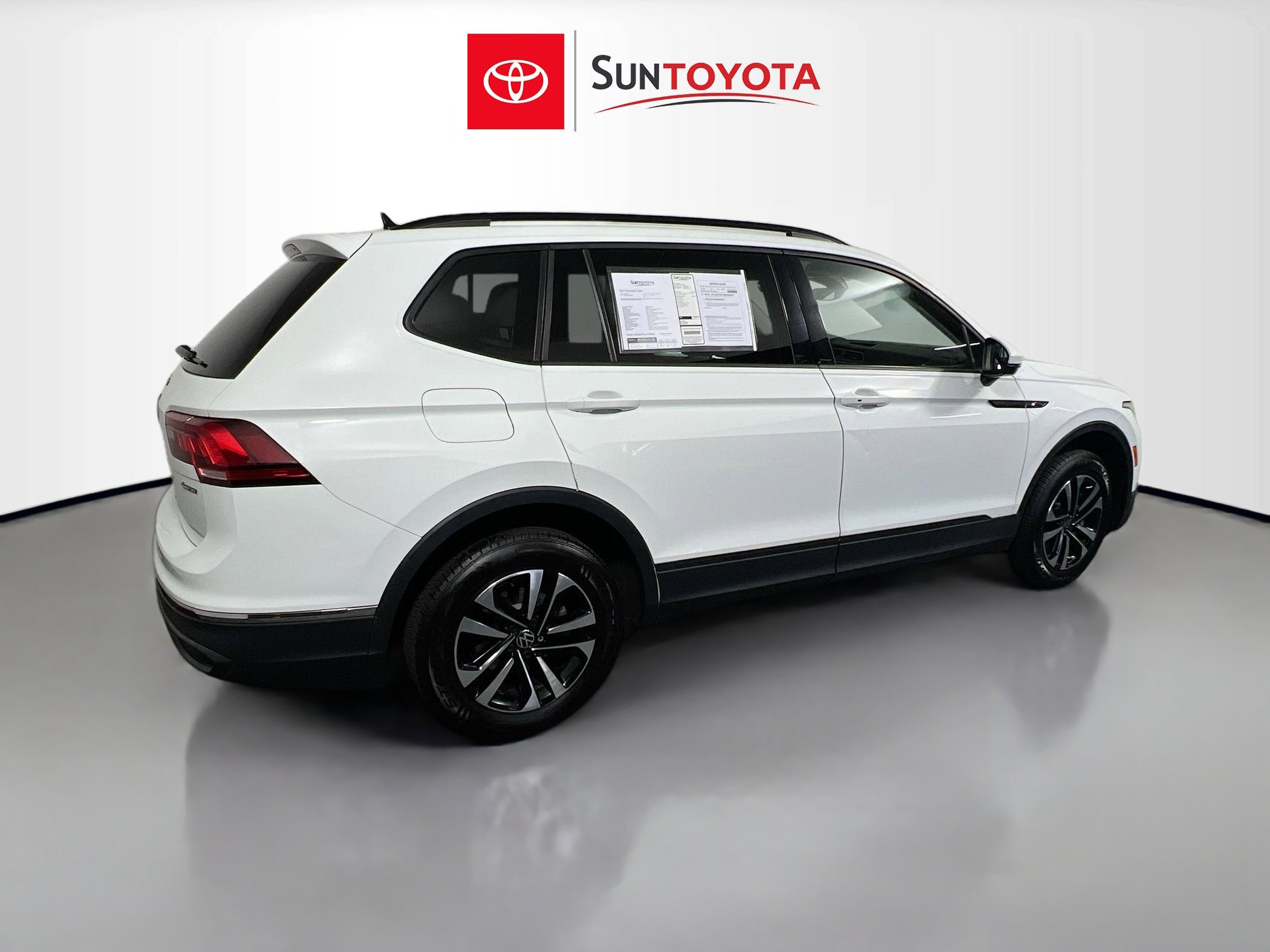 Used 2022 Volkswagen Tiguan S w/ IQ.Drive Package image 4