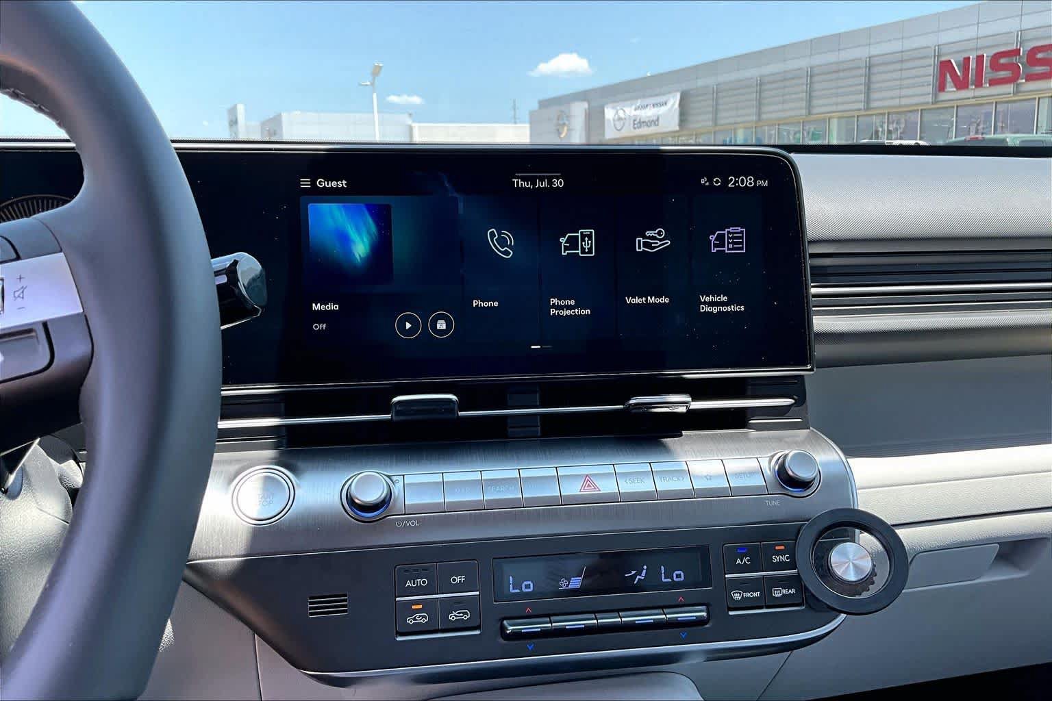 Used 2025 Hyundai Kona SEL FWD image 28