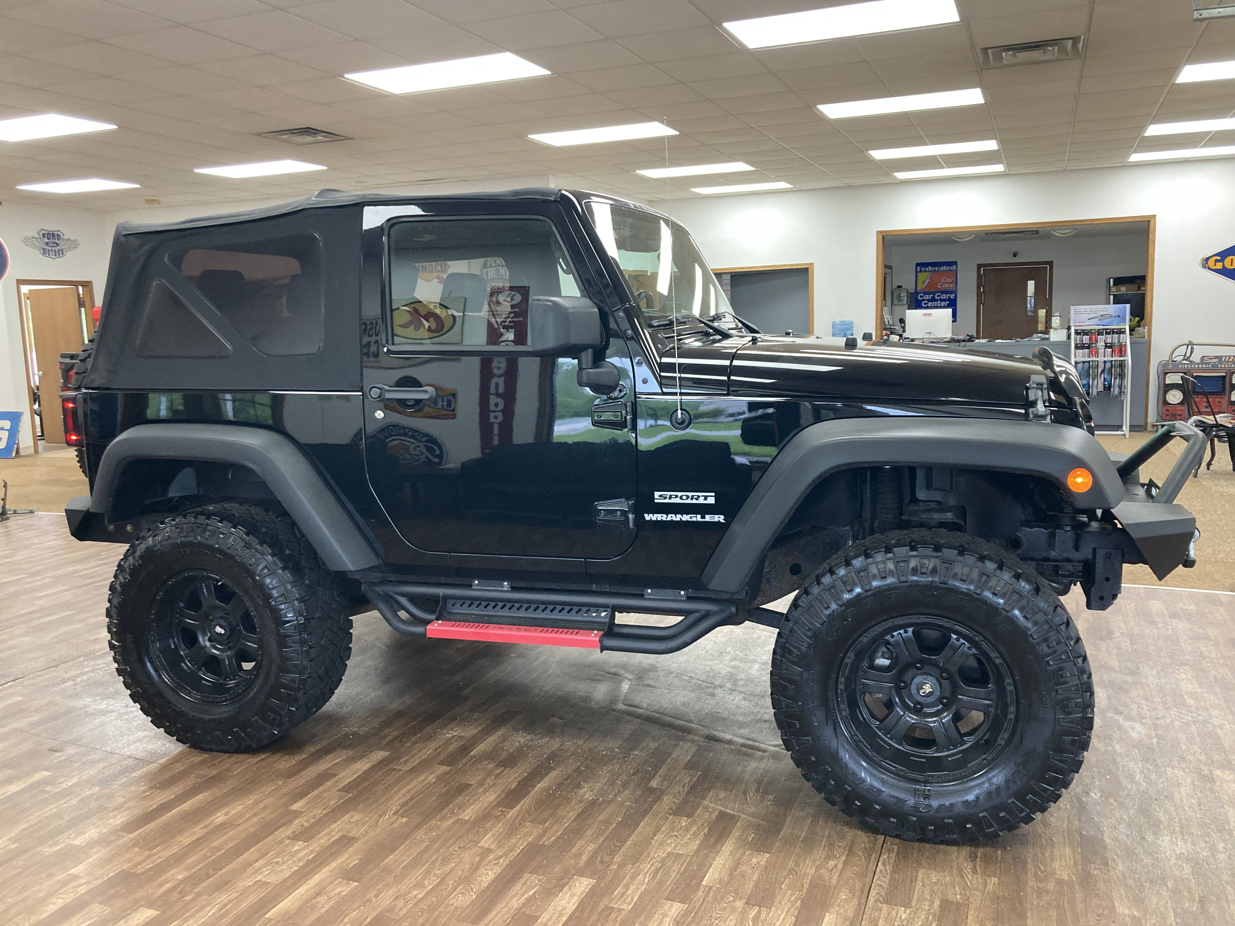 Used 2010 Jeep Wrangler Sport AWD/4WD image 5