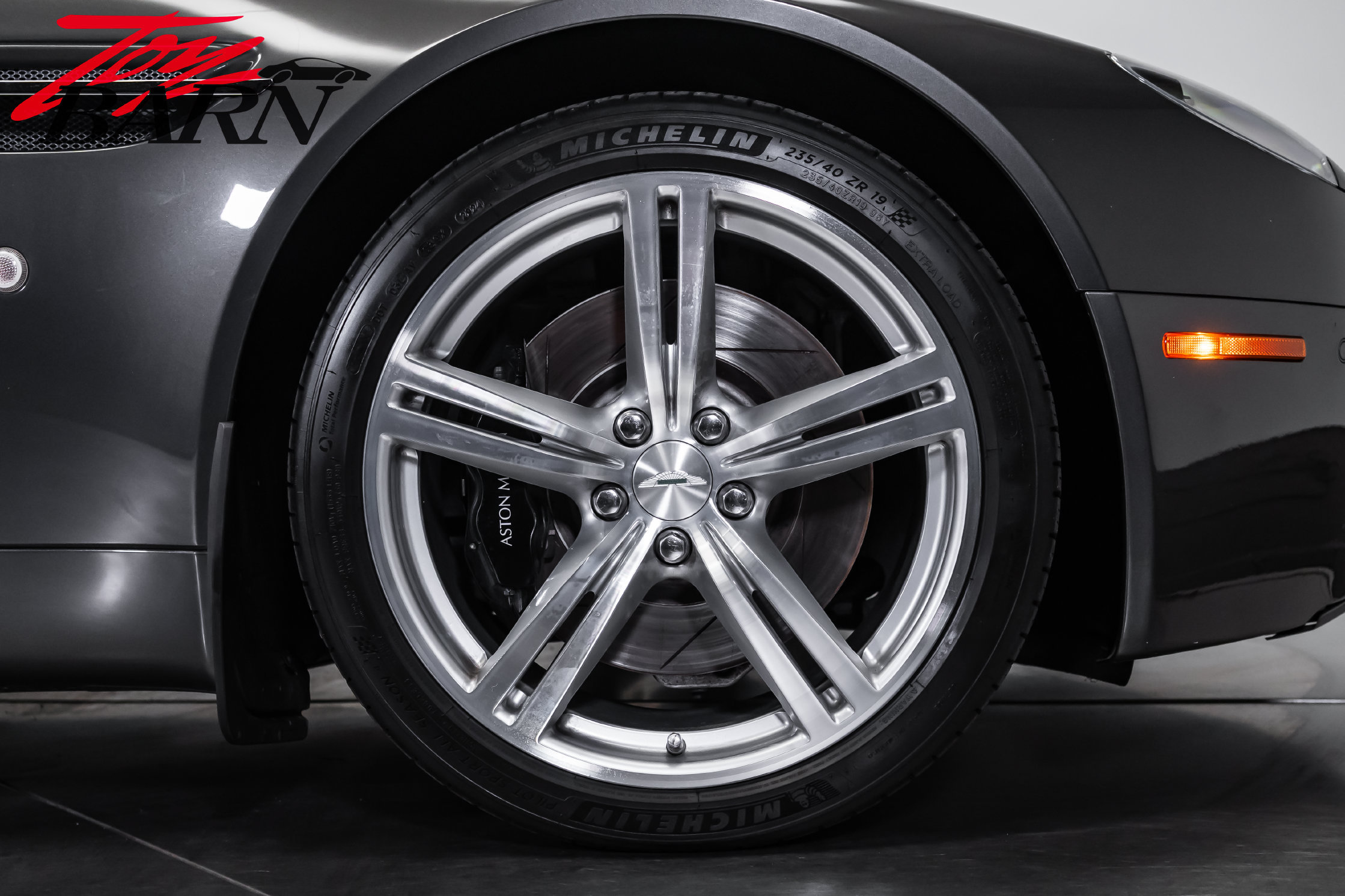 Used 2009 Aston Martin V8 Vantage Roadster RWD image 22