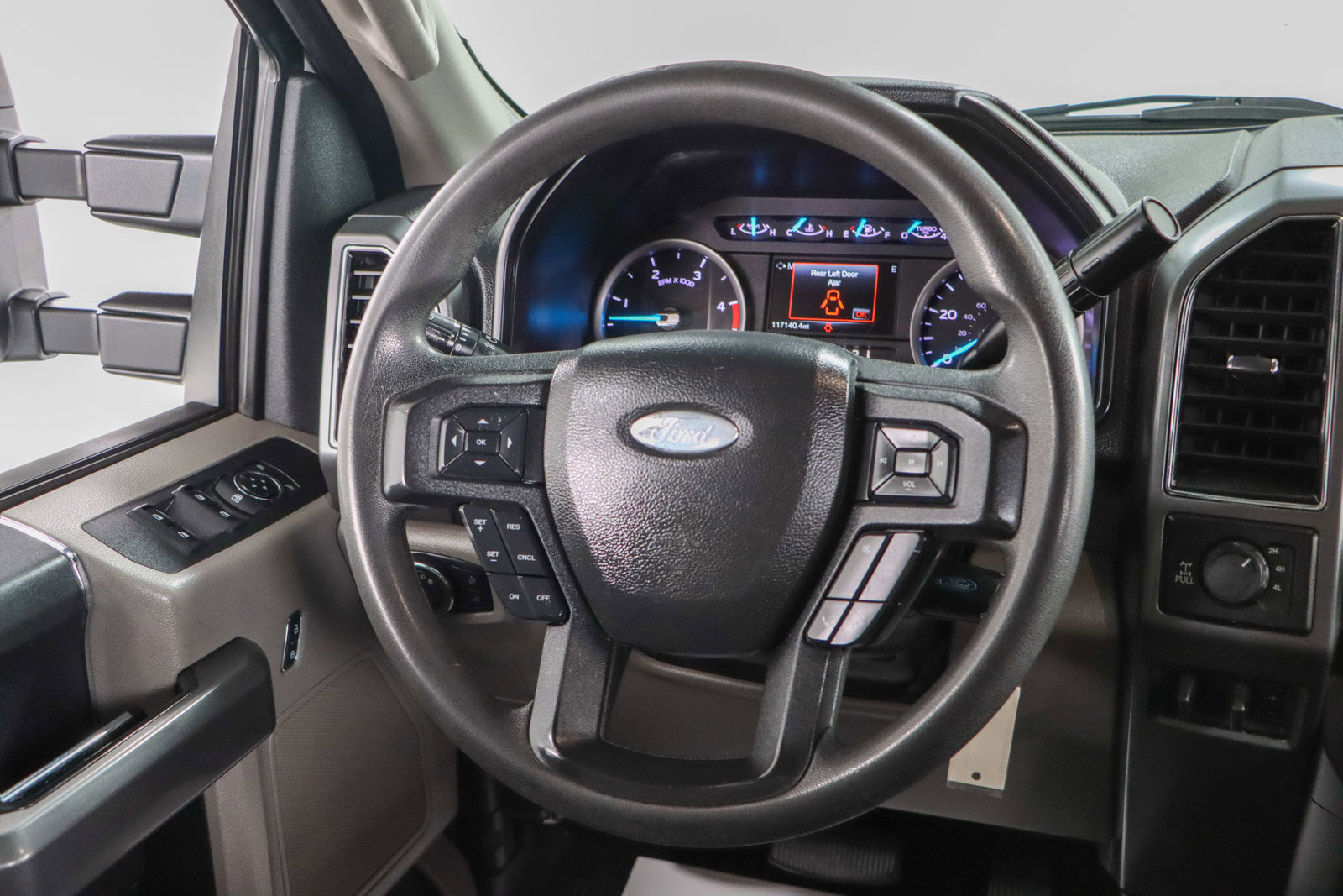 Used 2019 Ford F250 XLT w/ FX4 Off-Road Package image 13