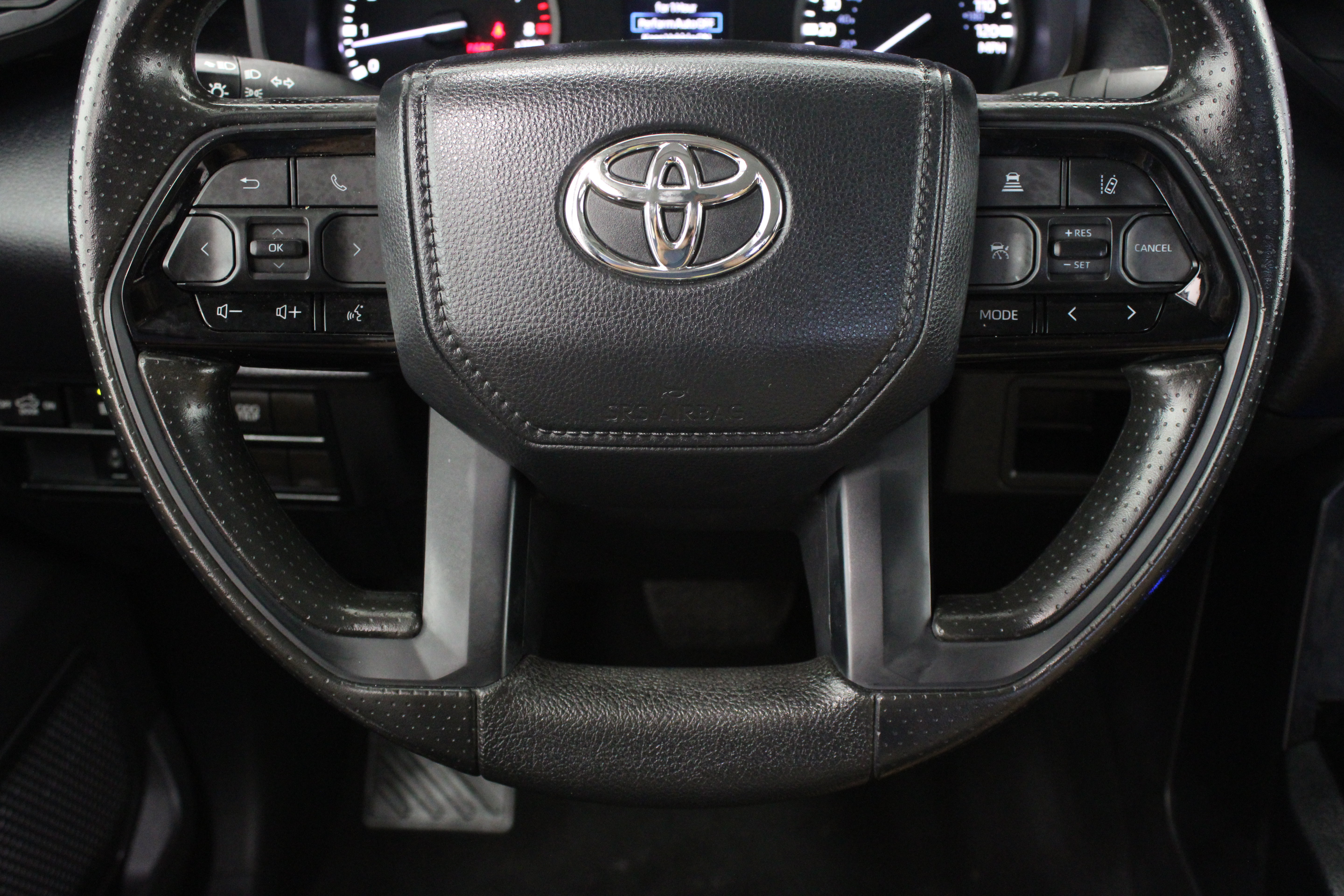 Used 2024 Toyota Tundra SR w/ SR Tow Package AWD/4WD image 25