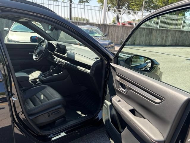 Certified 2025 Honda CR-V Sport-L image 27