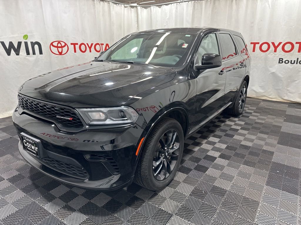 Used 2025 Dodge Durango GT AWD/4WD image 3