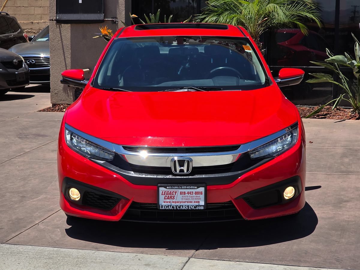 Used 2018 Honda Civic Touring image 4