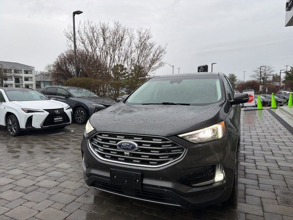 Used 2019 Ford Edge Titanium w/ Equipment Group 301A image 24