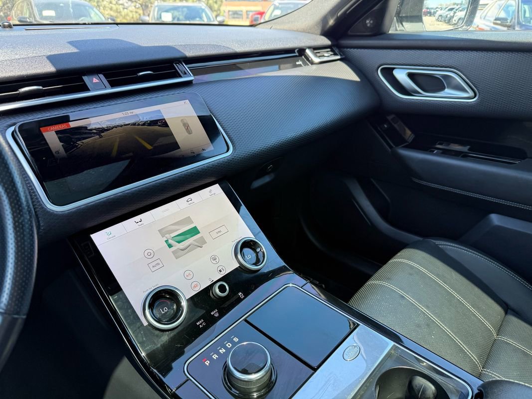Used 2019 Land Rover Range Rover Velar S AWD/4WD image 34