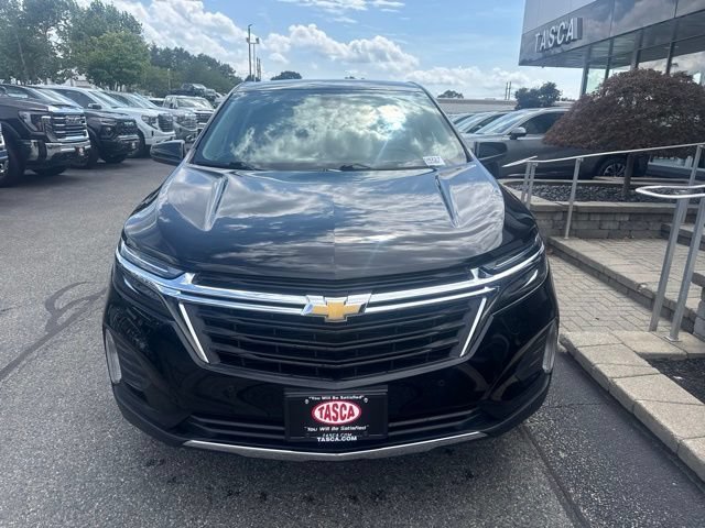 Used 2024 Chevrolet Equinox LT AWD/4WD image 2