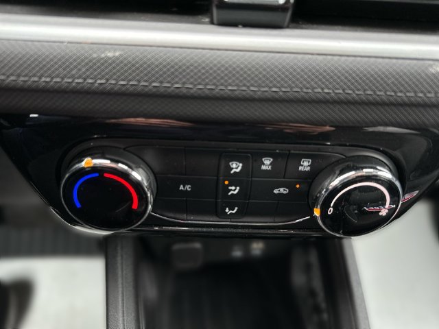 Used 2025 Chevrolet TrailBlazer LT AWD/4WD image 21
