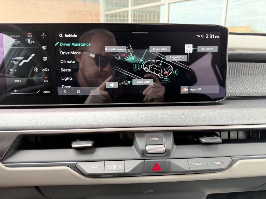 Used 2026 Kia EV9 Wind image 23