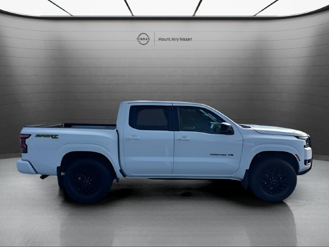 New 2027 Nissan Frontier SV w/ SV Convenience Package AWD/4WD image 4