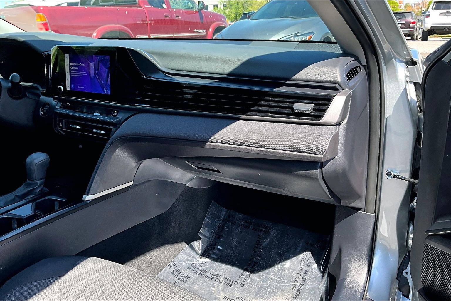 Used 2025 Toyota Camry LE FWD image 15