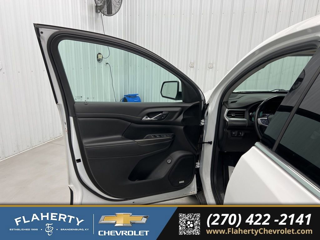 Used 2019 GMC Acadia SLT AWD/4WD image 8