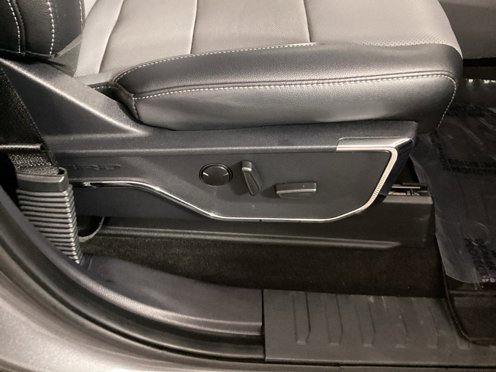 Used 2022 Ford F150 Lariat AWD/4WD image 9