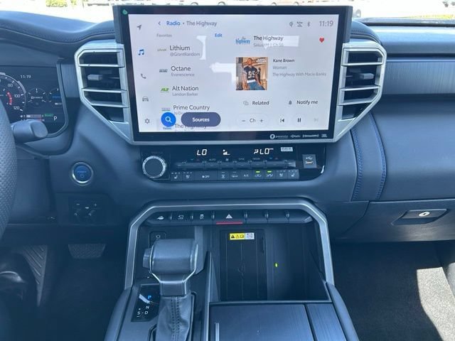 Used 2023 Toyota Tundra Platinum AWD/4WD image 20