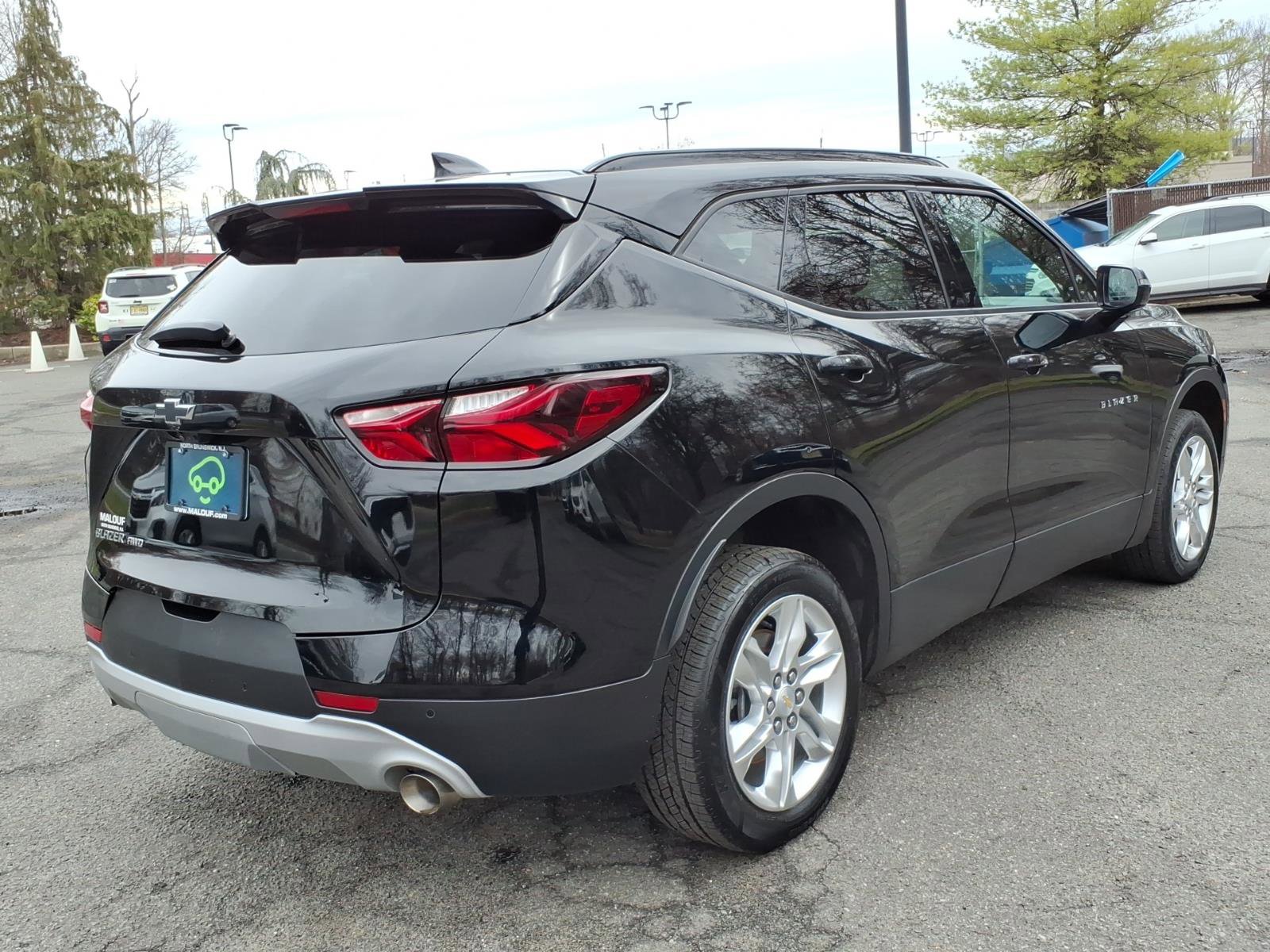 Used 2022 Chevrolet Blazer LT w/ Sound & Technology Package AWD/4WD image 6