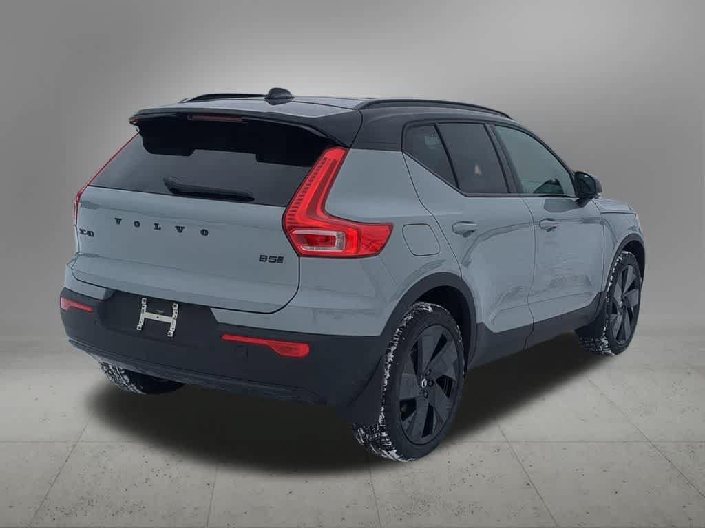 Used 2026 Volvo XC40 B5 Ultra w/ Protection Package Premier AWD/4WD image 6