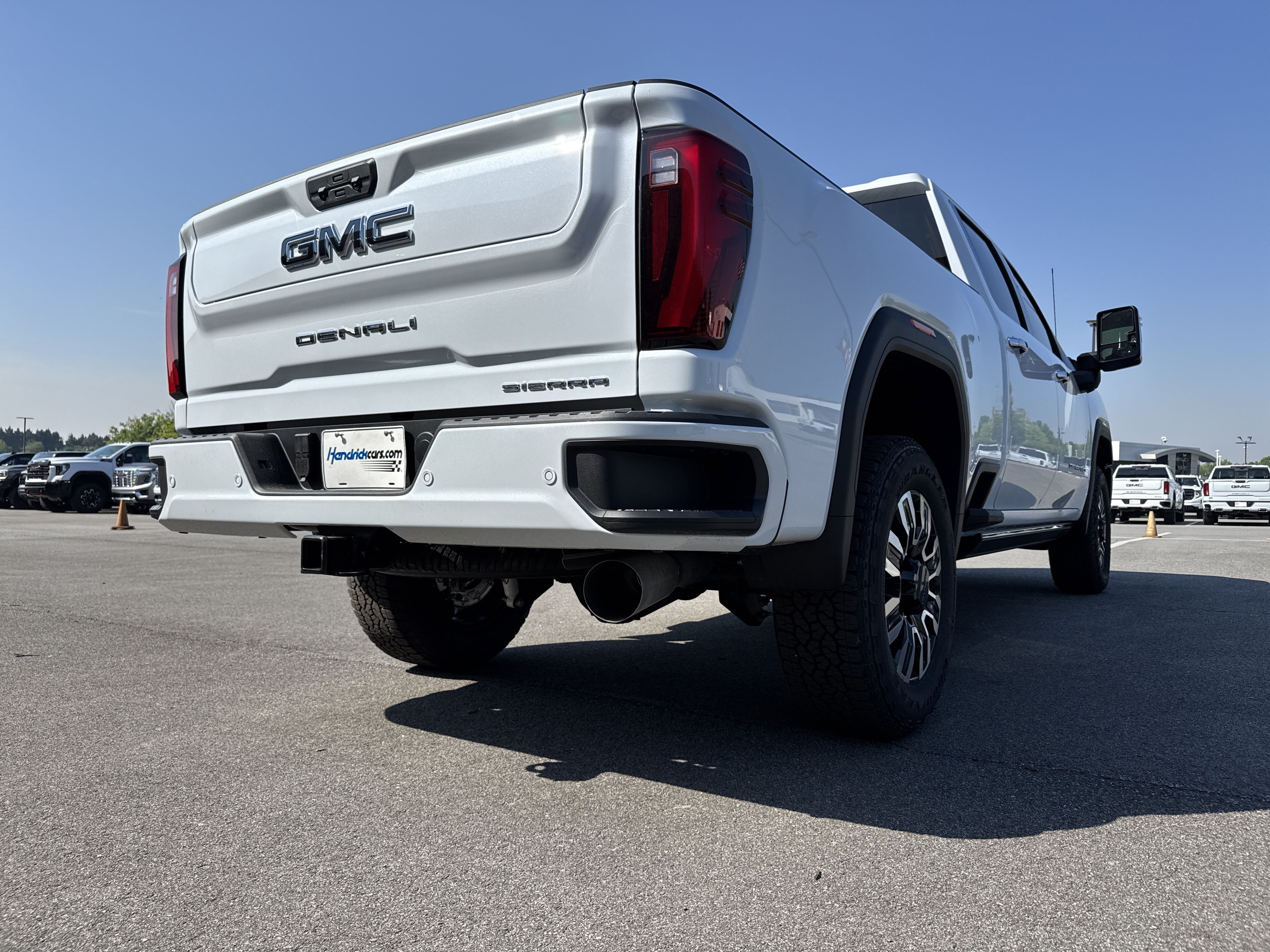 New 2026 GMC Sierra 2500 Denali Ultimate AWD/4WD image 10