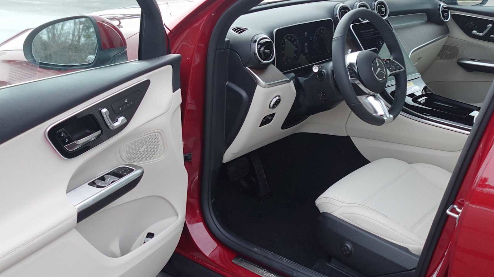 New 2026 Mercedes-Benz GLC 300 4MATIC image 24