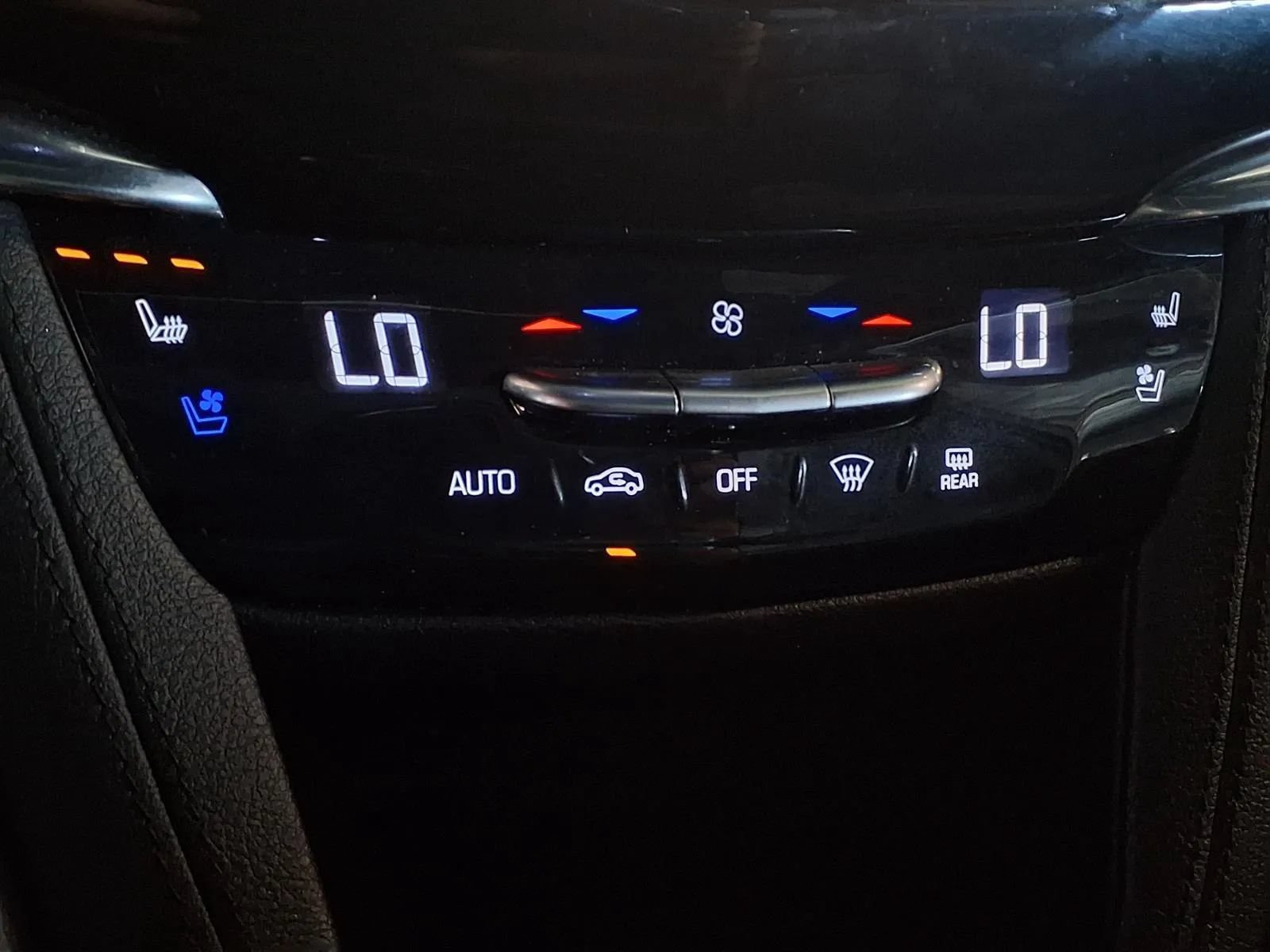 Used 2020 Cadillac XT6 Sport AWD/4WD image 20