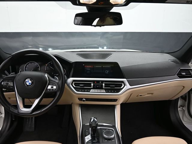 Used 2019 BMW 330i Sedan w/ Driving Assistance Package image 15