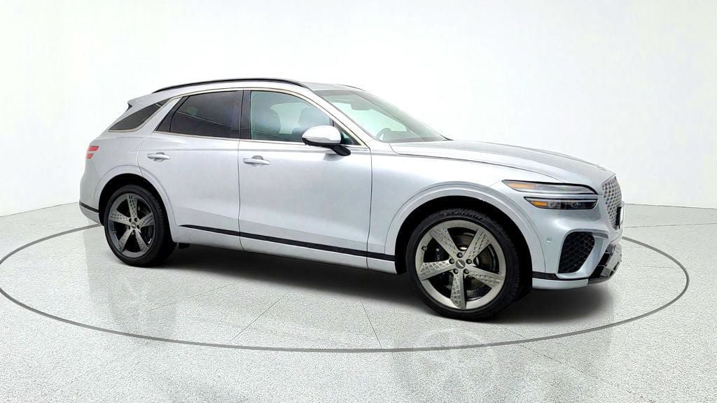 Used 2024 Genesis GV70 2.5T w/ Sport Prestige Package AWD/4WD image 3