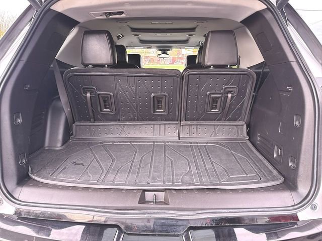Used 2021 Chevrolet Traverse Premier w/ Redline Edition AWD/4WD image 27