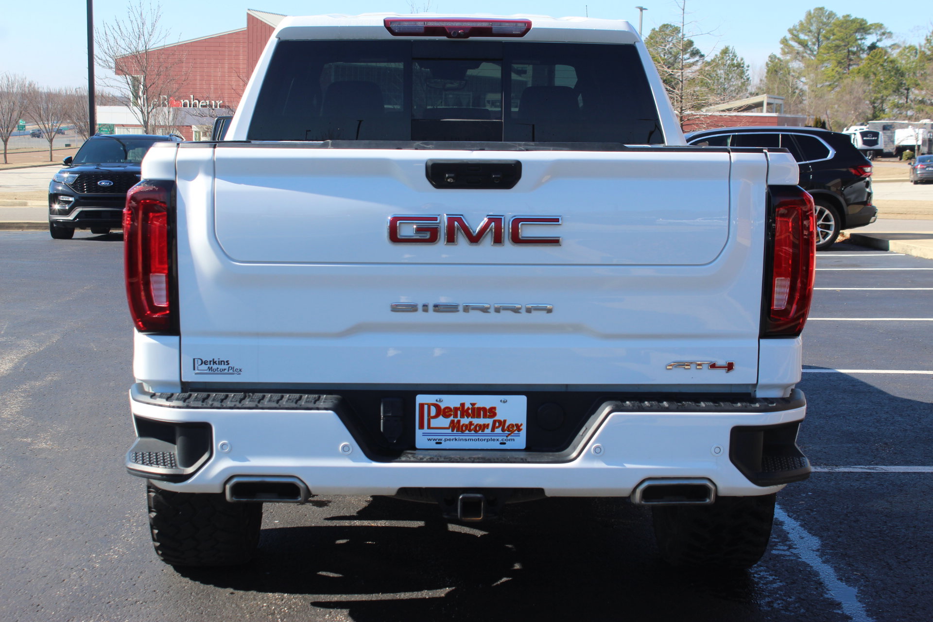 Used 2023 GMC Sierra 1500 AT4 w/ AT4 Premium Package image 7
