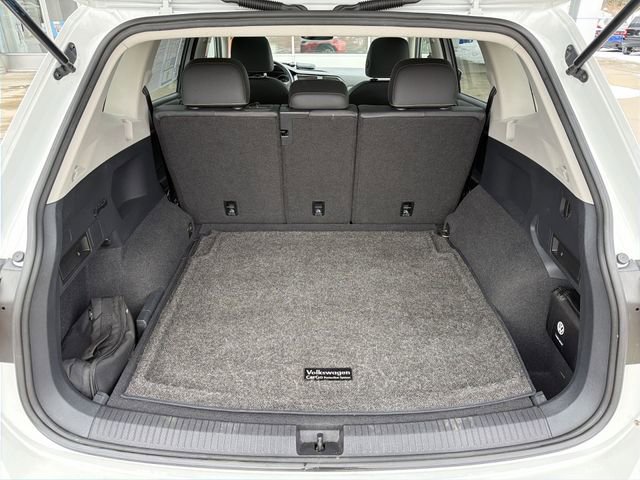 Used 2021 Volkswagen Tiguan SE image 25