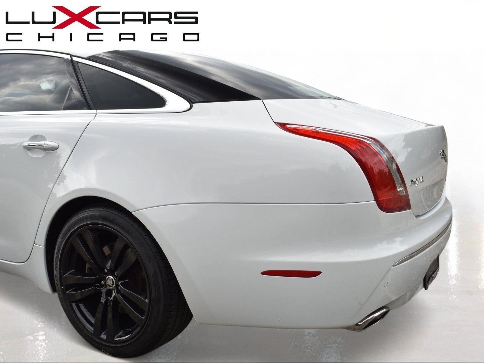 Used 2011 Jaguar XJ L RWD image 8