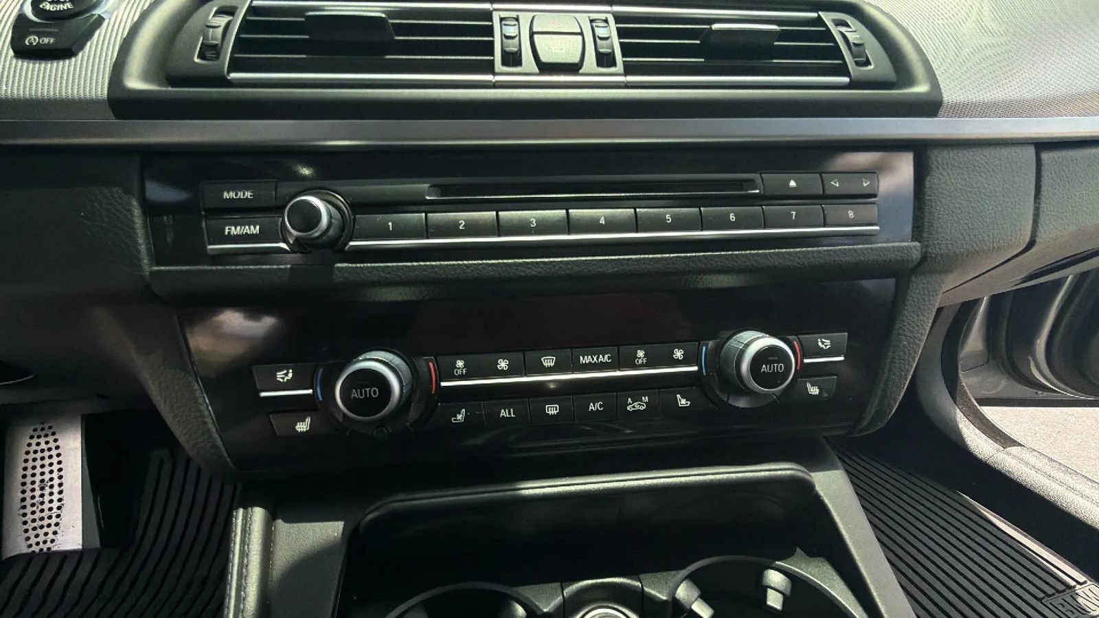 Used 2013 BMW M5 RWD image 18