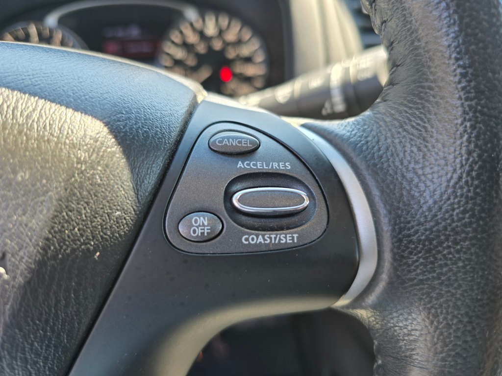 Used 2016 Nissan Pathfinder SL w/ SL Premium Package AWD/4WD image 7