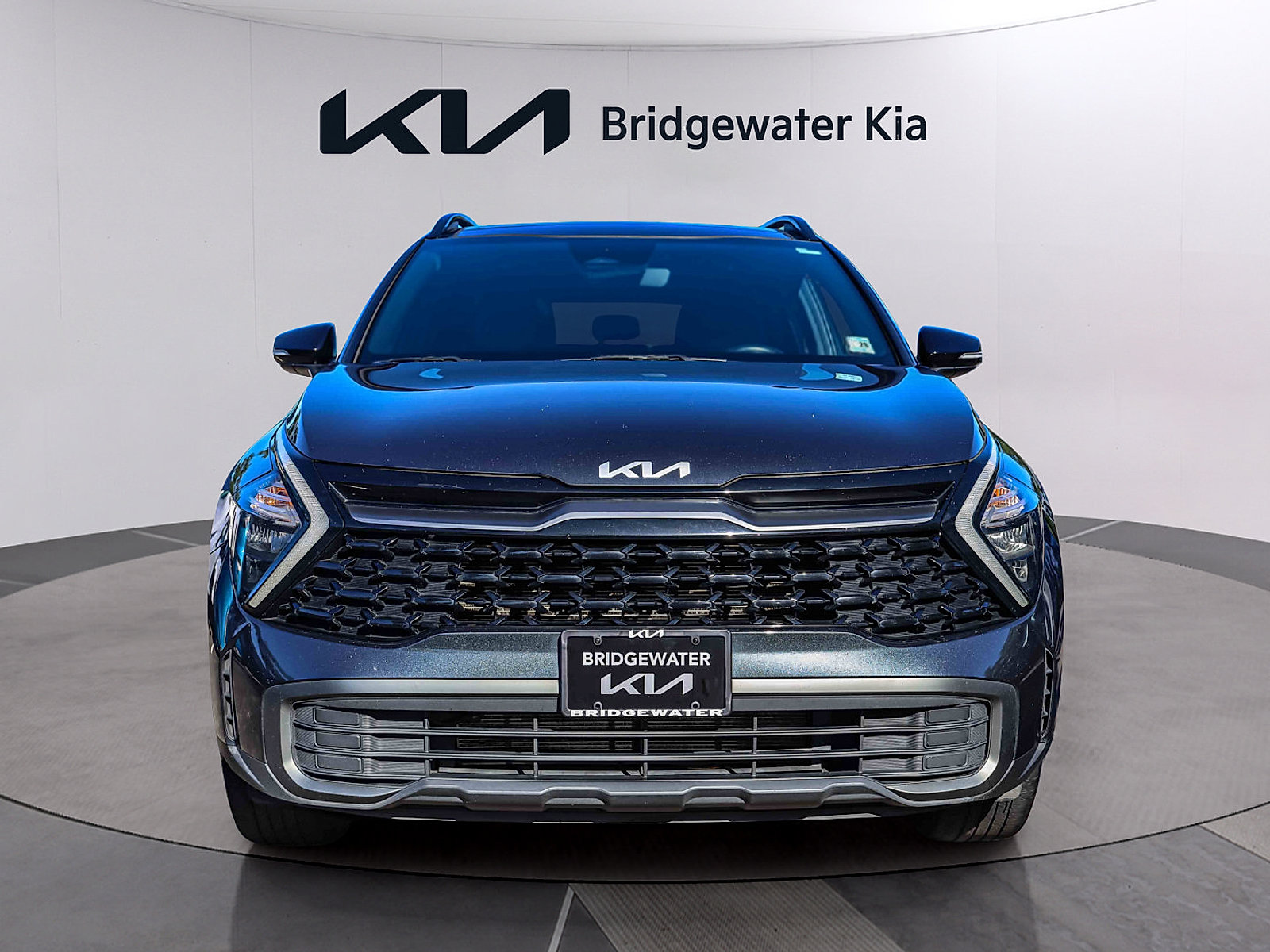 Used 2023 Kia Sportage X-Line w/ X-Line Premium Package AWD/4WD image 2