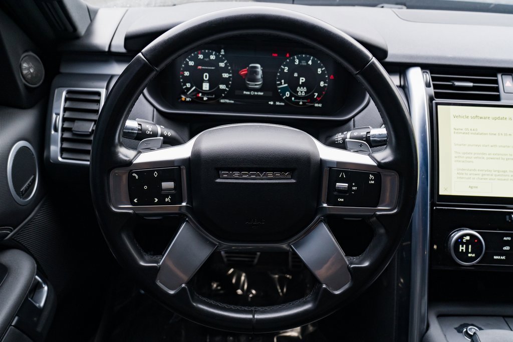 Used 2021 Land Rover Discovery S R-Dynamic image 13