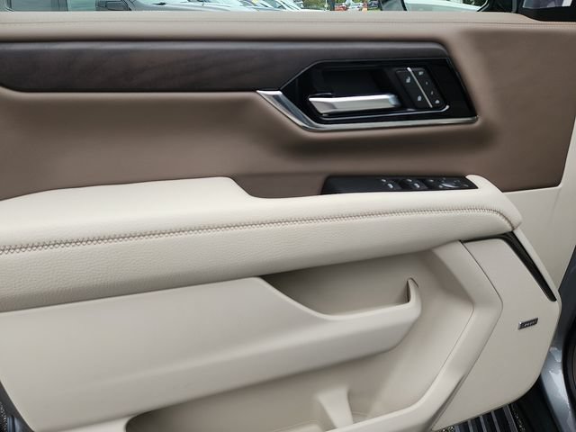 New 2026 GMC Yukon Denali w/ Sun & Power Step Package AWD/4WD image 8